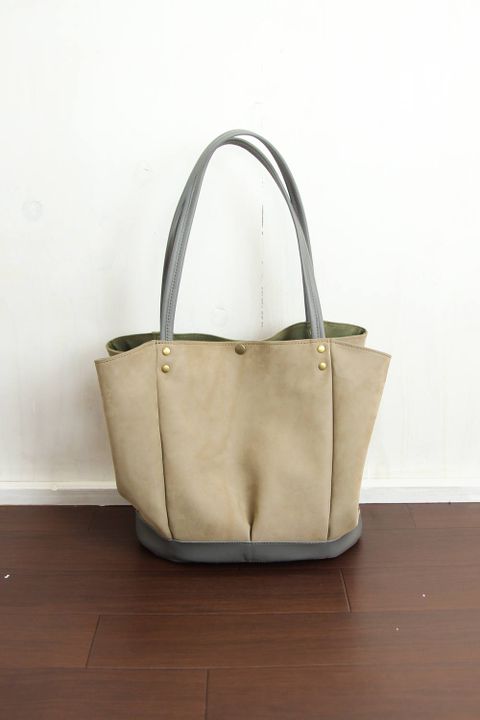 ヌバックxレザー  BloomingBAG
