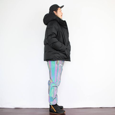 攻めたシンプルスタイル