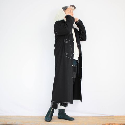 RYUのロングコートを使ったコーディネート【月曜日】