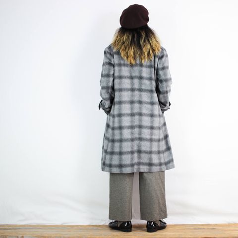 傳tutaeeのウールパンツを使ったコーディネート【土曜日】