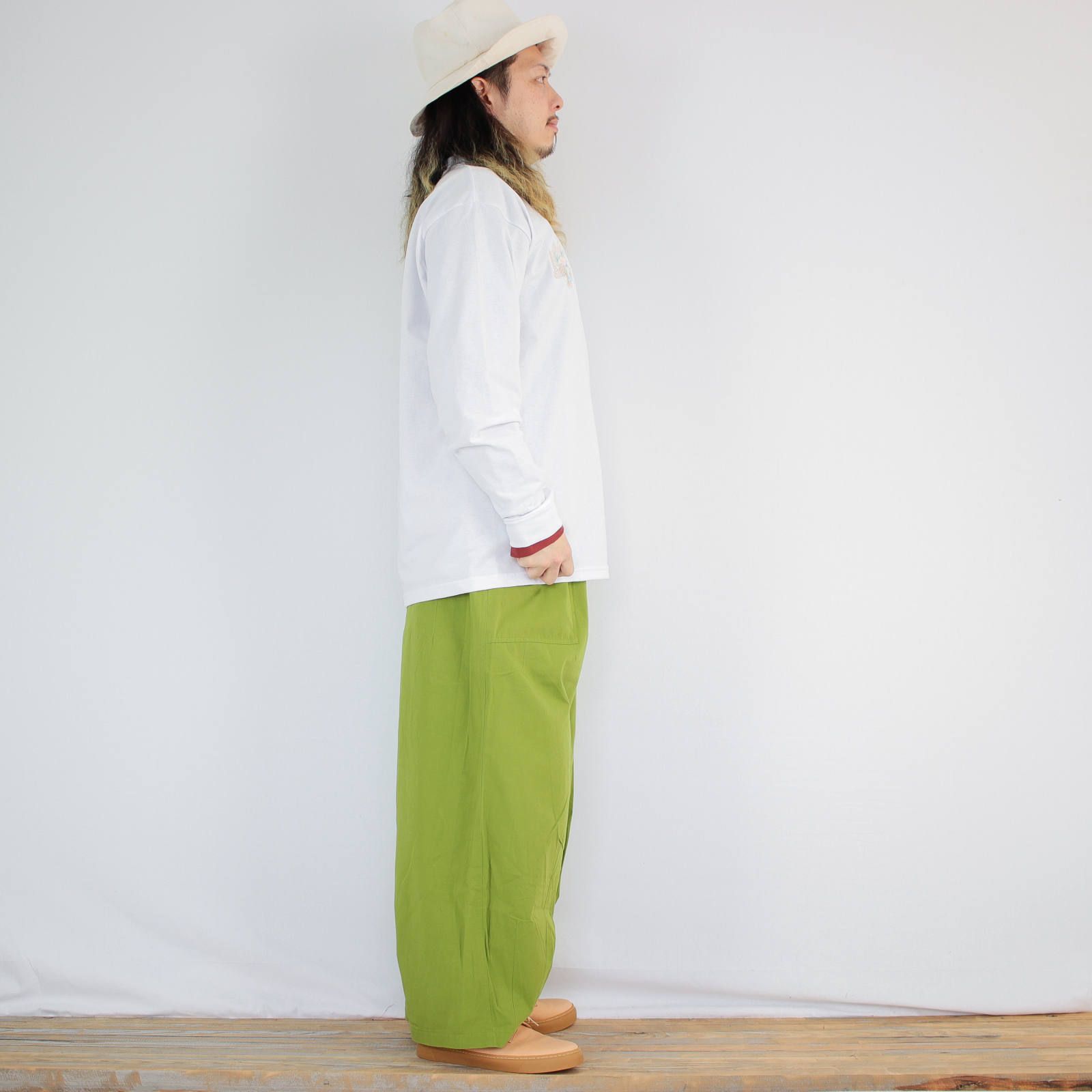 cobachiの刺繍長袖Tシャツを使ったコーディネート【木曜日】