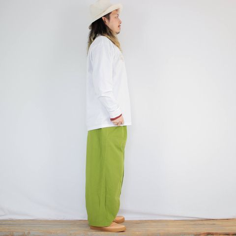 cobachiの刺繍長袖Tシャツを使ったコーディネート【木曜日】