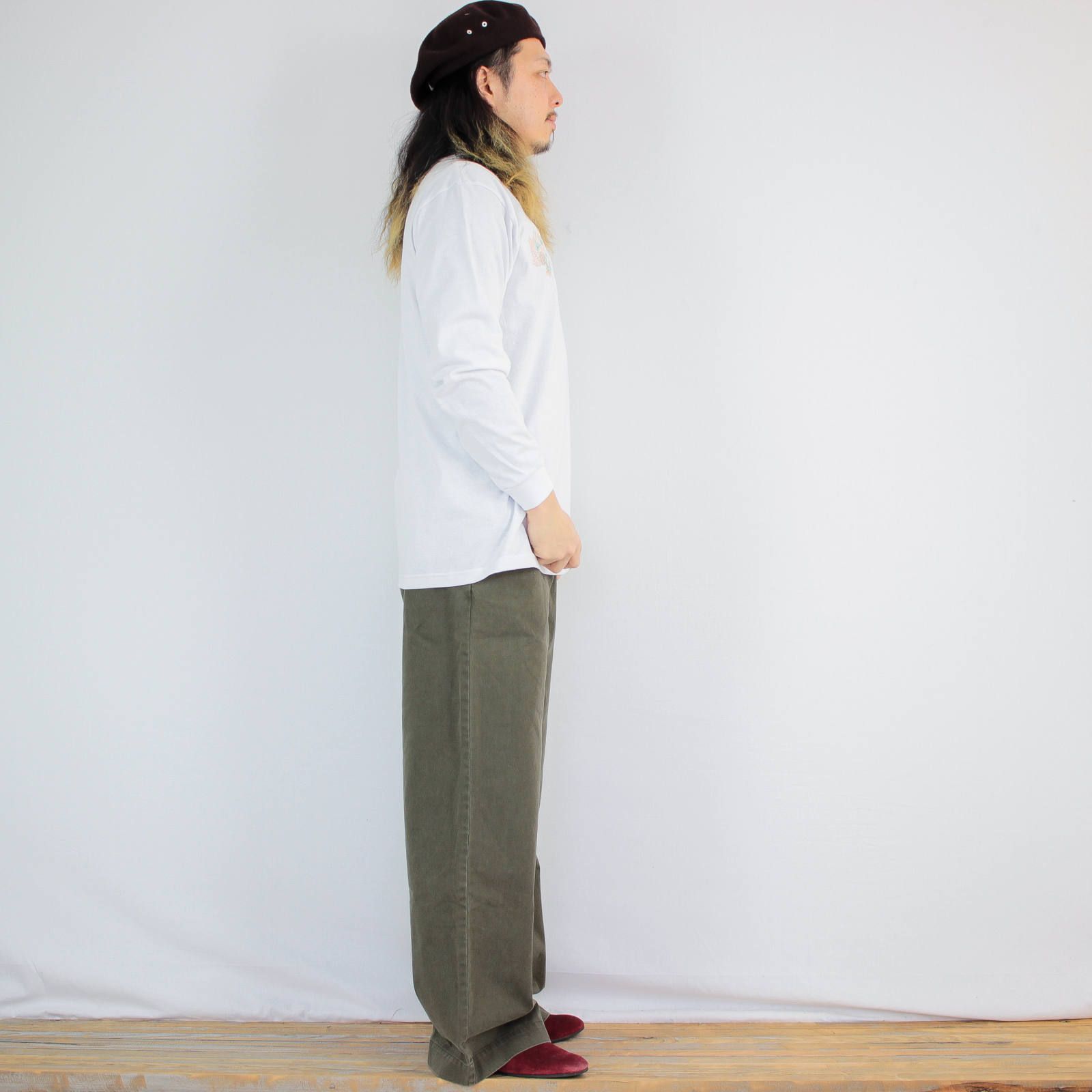 cobachiの刺繍長袖Tシャツを使ったコーディネート【日曜日】