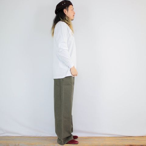 cobachiの刺繍長袖Tシャツを使ったコーディネート【日曜日】