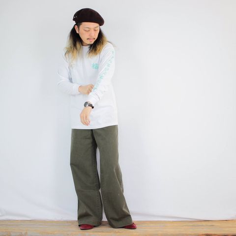 cobachiの刺繍長袖Tシャツを使ったコーディネート【日曜日】
