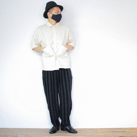 kelenのストライプ2タックパンツを使ったコーディネート【1日目】