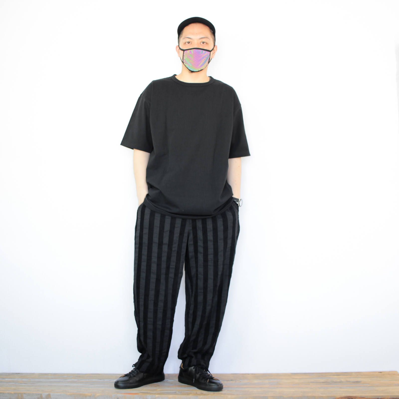 kelenのストライプ2タックパンツを使ったコーディネート【2日目】