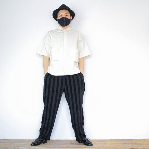 kelenのストライプ2タックパンツを使ったコーディネート【1日目】