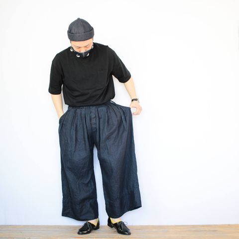 傳tutaeeのワイドリネンパンツを使ったコーディネート【3日目】