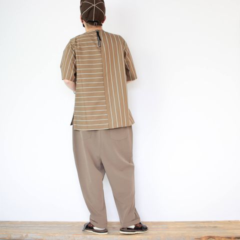 kelenのバックジップシャツを使ったコーディネート【2日目】