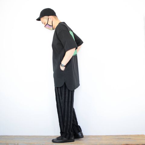 kelenのストライプ2タックパンツを使ったコーディネート【2日目】