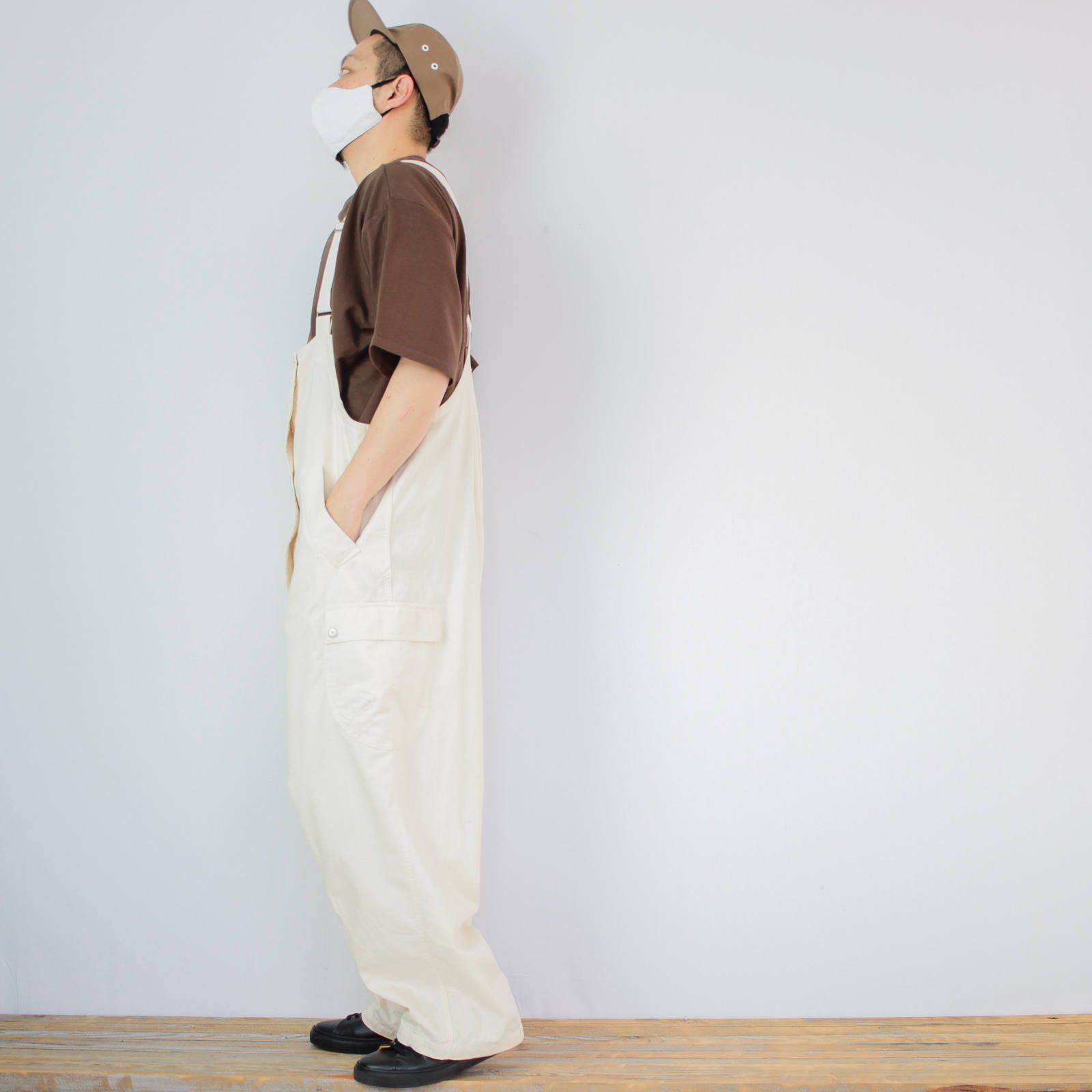 kelenのアシンメトリーTシャツを使ったコーディネート【2日目】