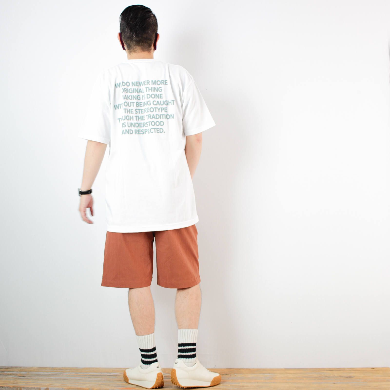 kelenのプリントTシャツを使ったコーディネート【1日目】