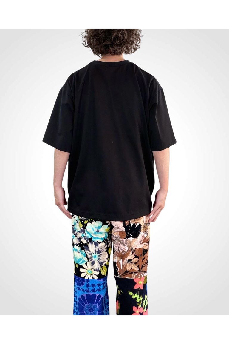 身長172cm : Size RELAX着用