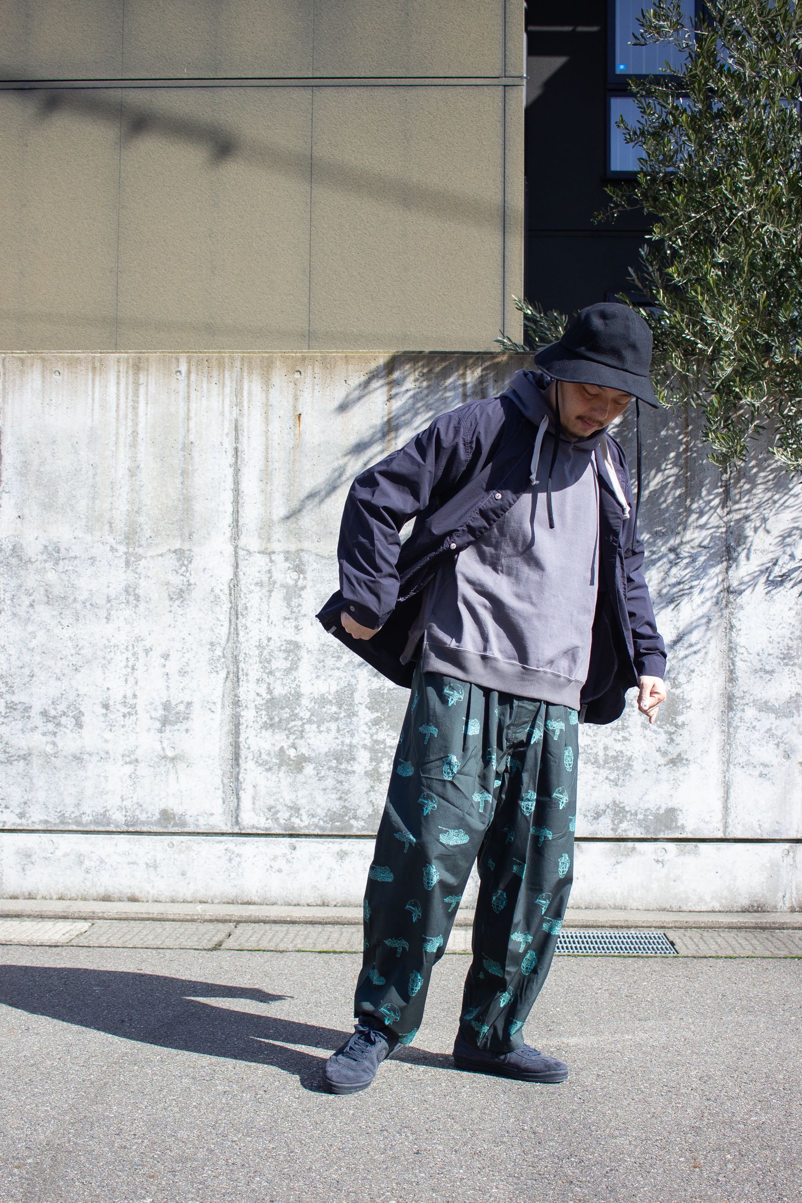 春先のお出かけはこんな感じで『Frame switchwear + chloro + roundabout』