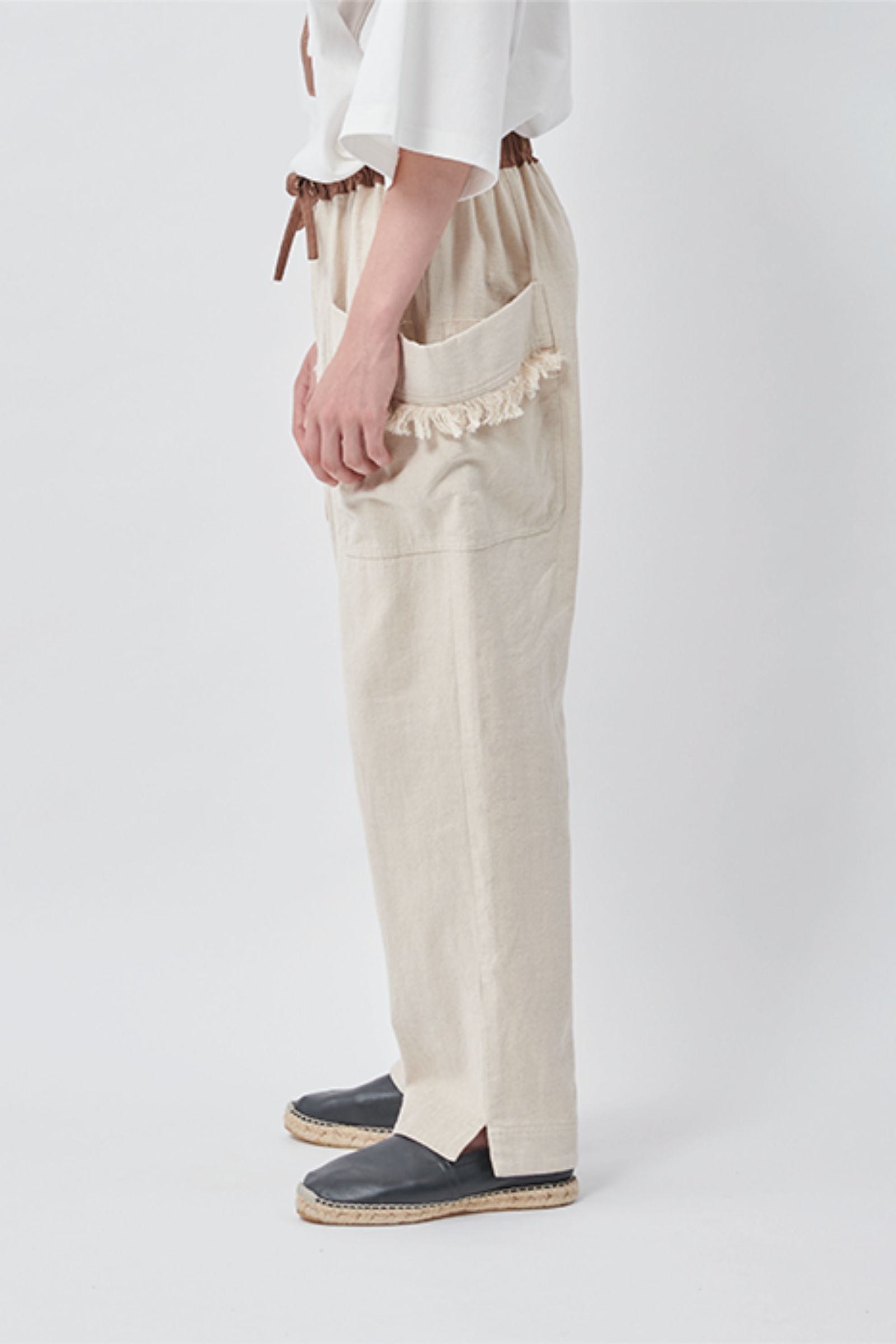 イージーパンツ : FRINGE GARDENER TROUSER / フリンジガーデナートラウザー "SITAR" - キナリ