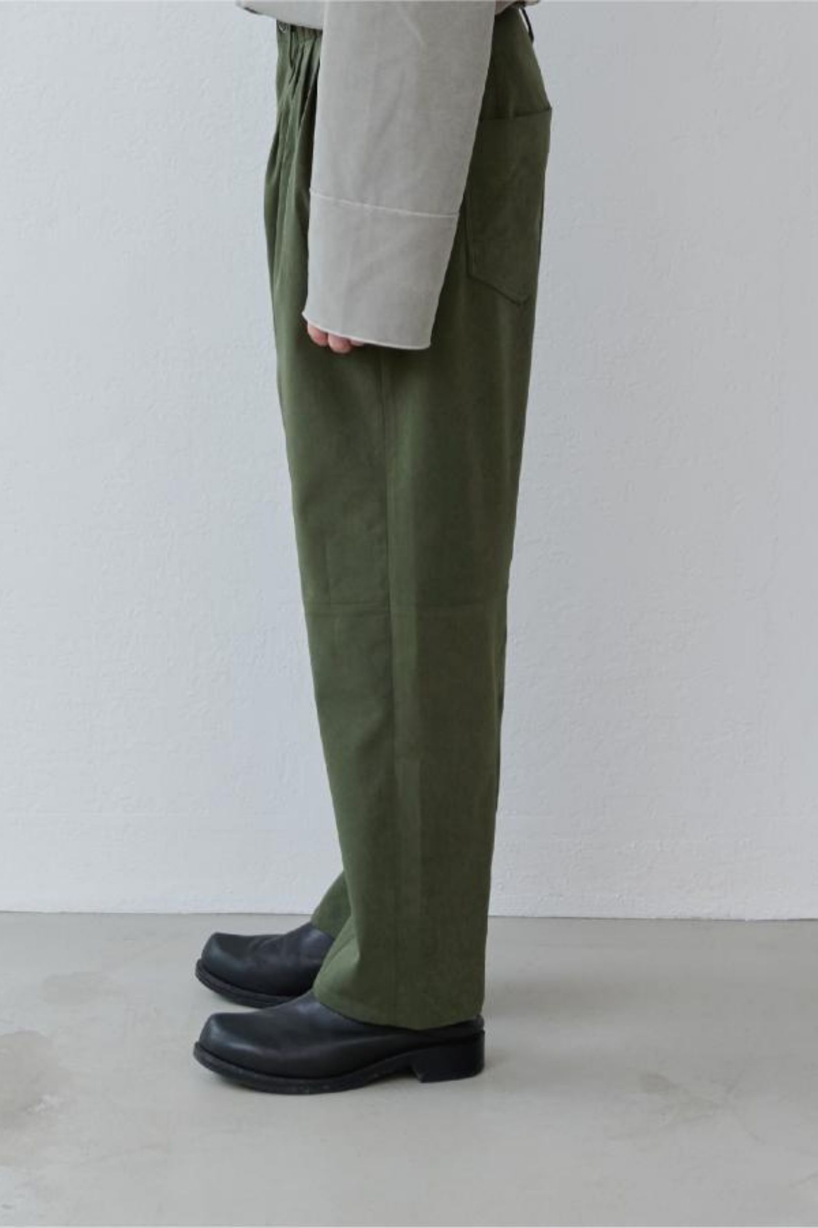 VEAGAN SUEDE TROUSERS  / ヴィーガンスエードトラウザーズ "MCADAM" - KHAKI