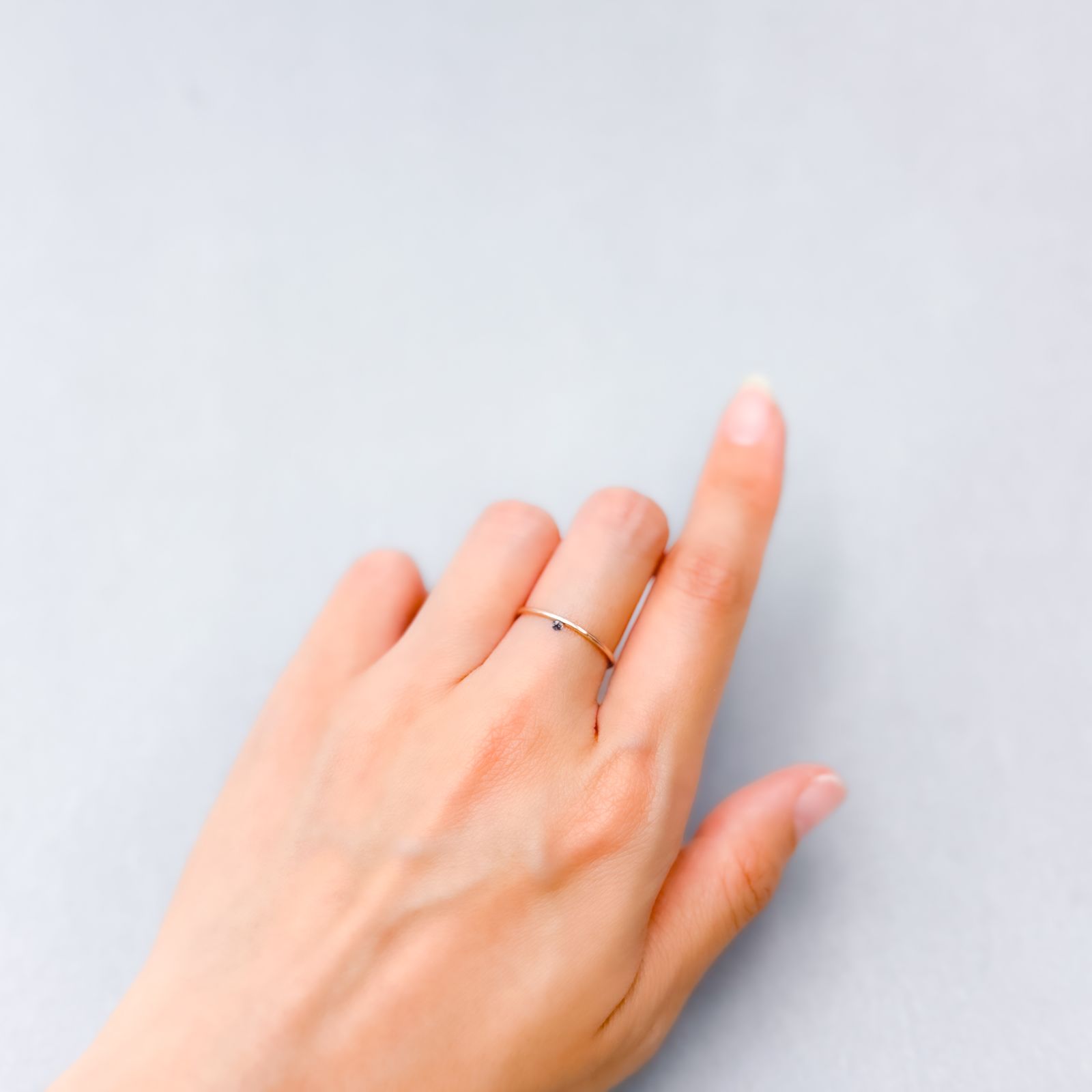 アレキサンドライト ロシア産 0.036ct [250530356]1.9x1.9mm前後