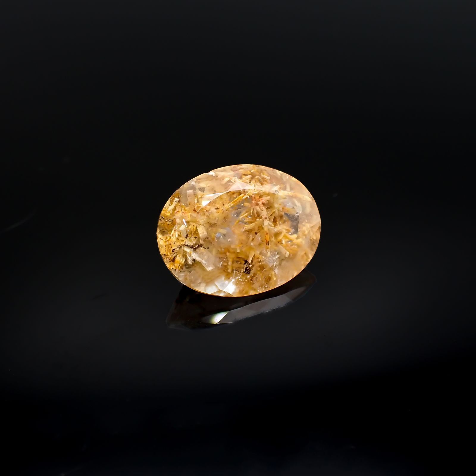 ヘデンベルジャイトインクォーツ インドネシア産 4.74ct [220917831]13.7x10.5mm前後
