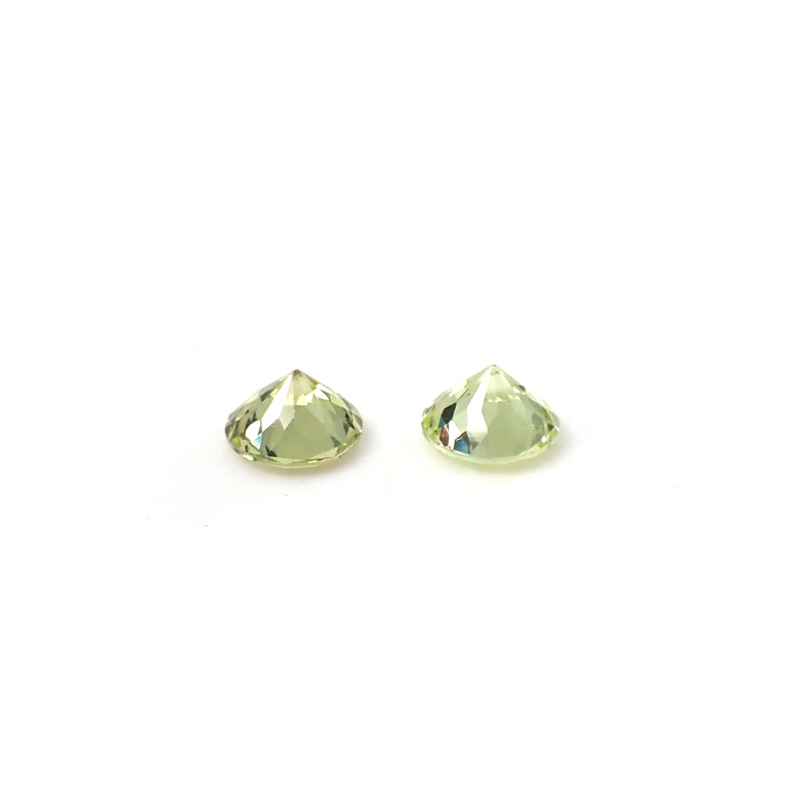 ◇ペアセット◇クリソベリル(宝石名クリソベリル)スリランカ/マダガスカル産 識別済 0.62ct(2pcs合計) / 4.2x4.2mm前後 [260131647]