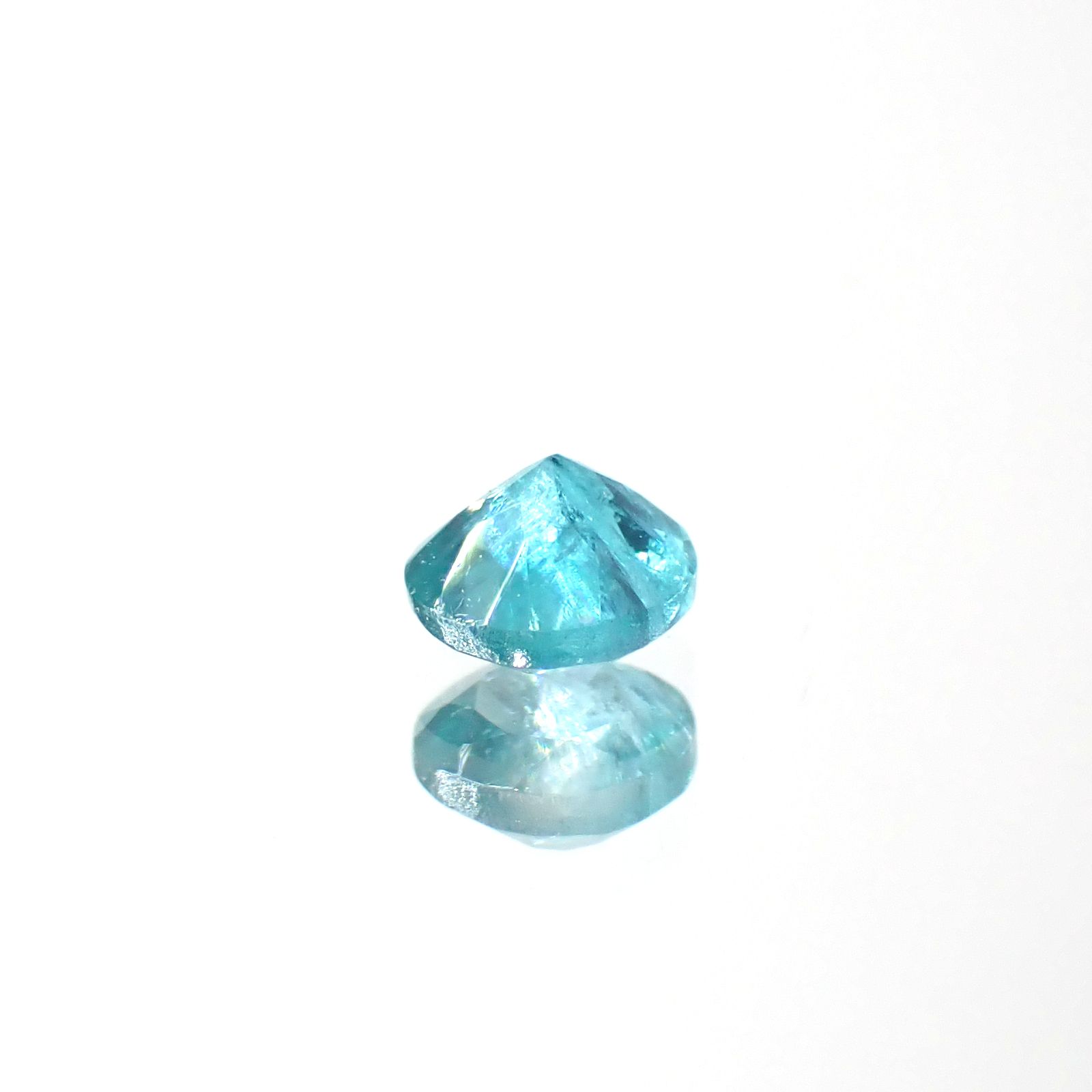 グランディディエライト マダガスカル産 0.17ct / 3.4x3.4mm前後 [250931112]