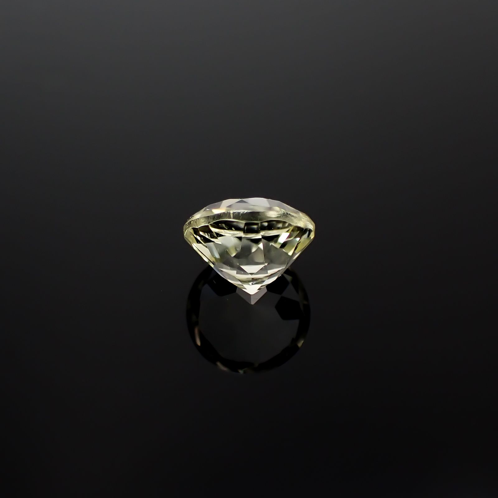 トリフェーン アフガニスタン/ブラジル産 2.26ct[240628445]8x8mm前後