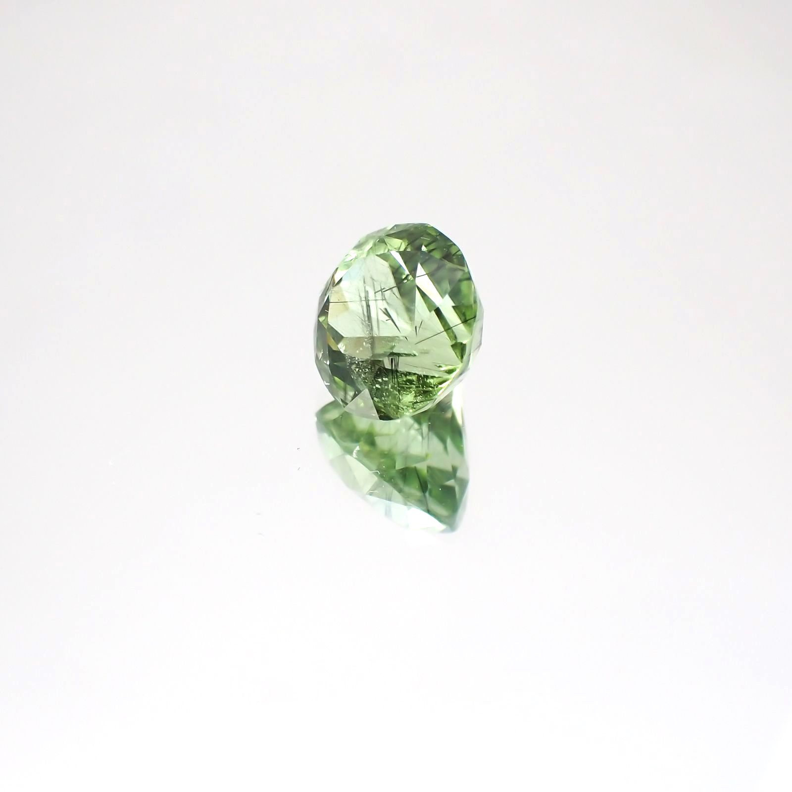 ルドウィジャイトインペリドット(宝石名ルドウィジャイトインペリドット)パキスタン産 3.511ct ソ付(日独)[231224378]9.1x8.6mm前後