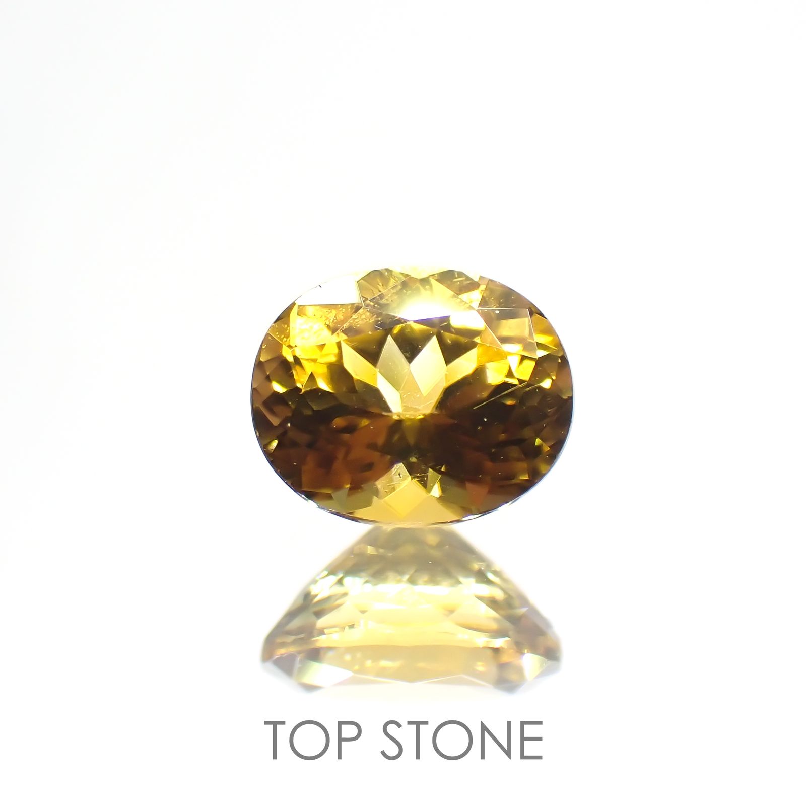 クリノヒューマイト(宝石名クリノヒューマイト) パキスタン産 0.565ct ソ付(CGL)[21059597]5.5×4.5mm前後