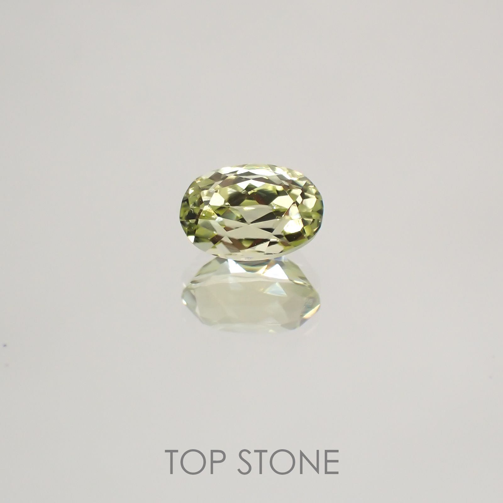 シリマナイト(宝石名シリマナイト) インド産 0.72ct 識別済[210810680]6.2×4.2mm前後