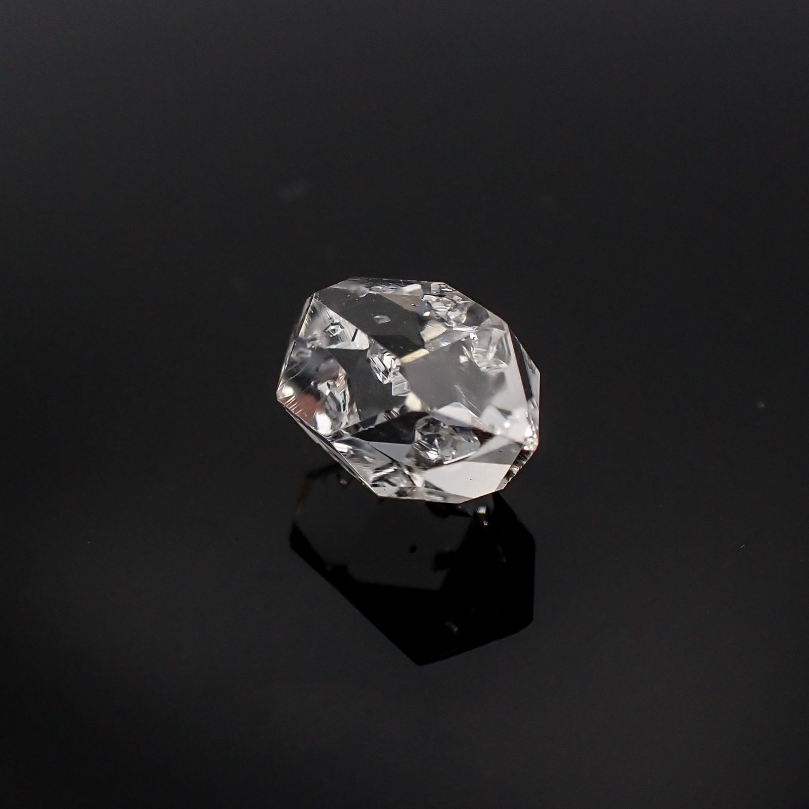 ハーキマーダイヤモンド(宝石名クォーツ)アメリカ・ニューヨーク州産 2.25ct 識別済[231124133]10.1x6.6mm前後