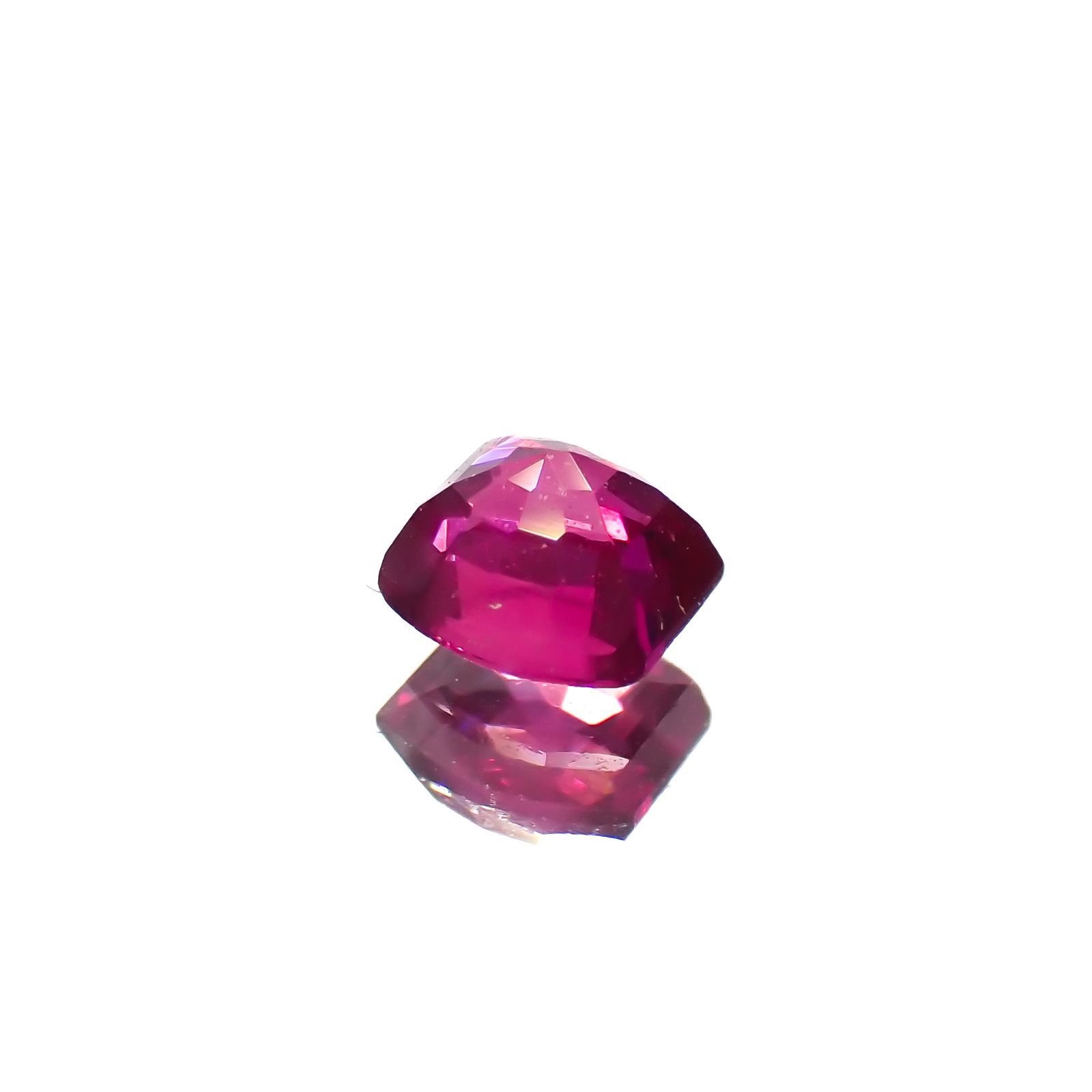 ルビー モザンビーク/ビルマ産 0.17ct[220616212]2.9x2.7mm前後