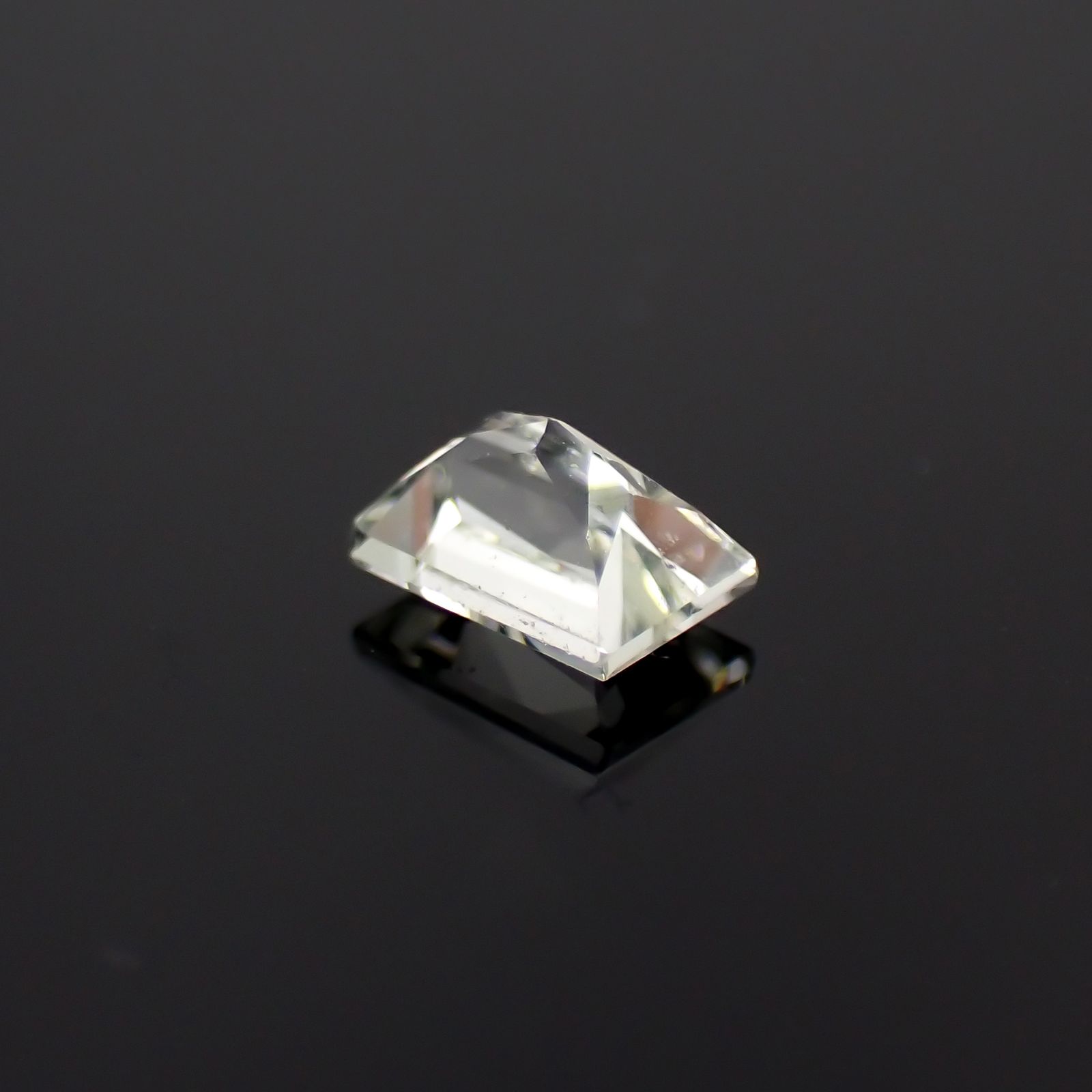 リューコガーネット ビルマ産 0.30ct[230923537]4.1x2.9mm前後