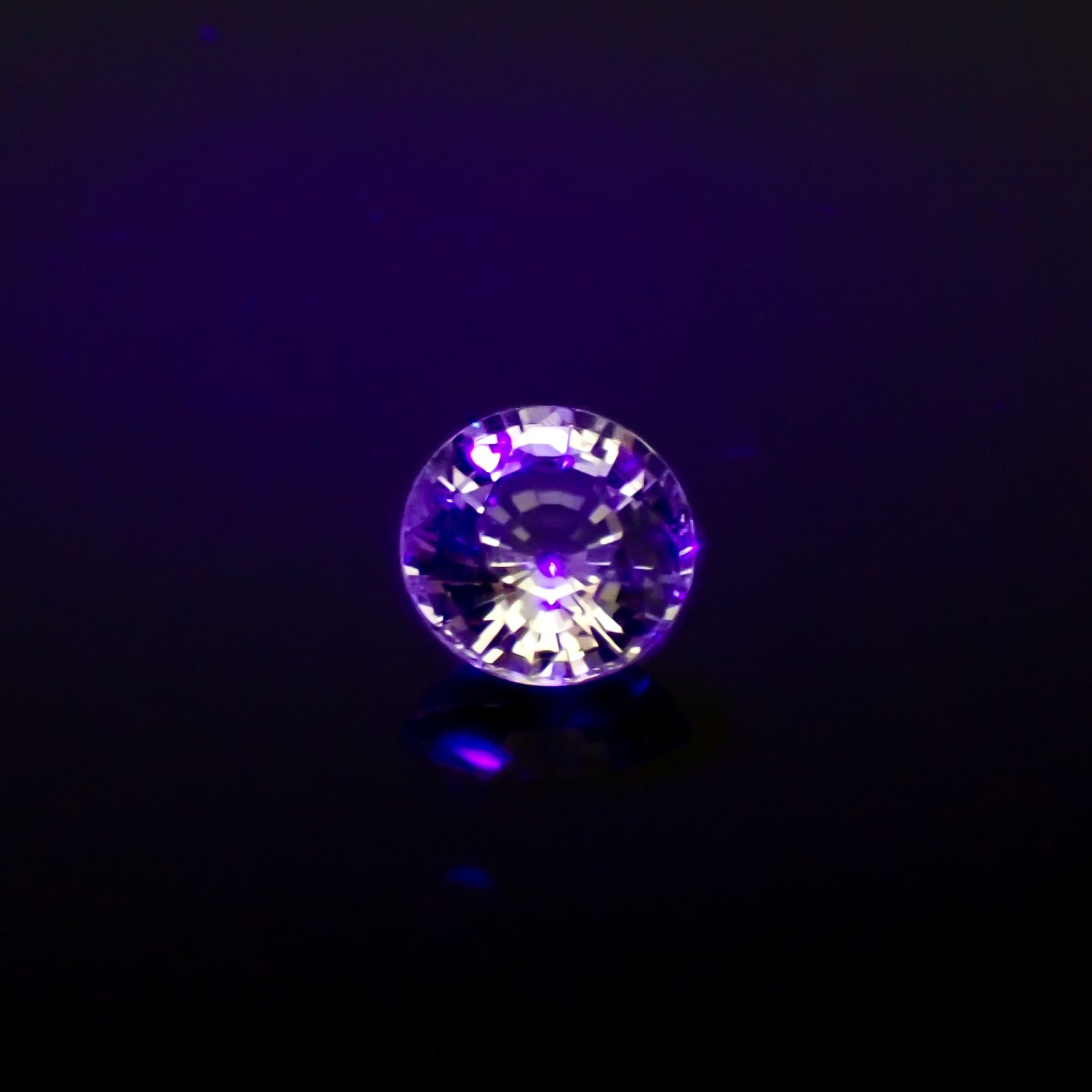 リューコガーネット ビルマ産 0.93ct [241229672]6.1x6.1mm前後