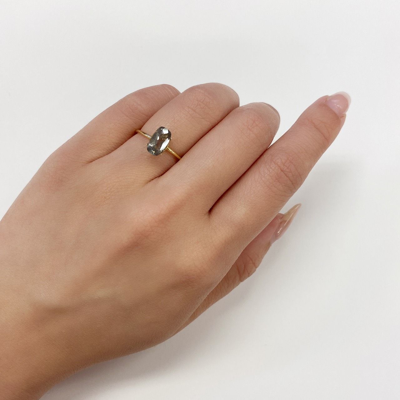 アベンチュリンアクアマリン(宝石名アクアマリン) ナイジェリア産 1.03ct 識別済[210712976]8.9×5.1mm前後