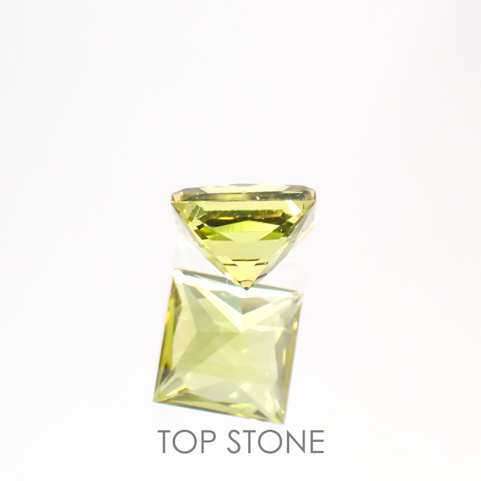 ◇プリンセスカット◇カナリートルマリン(宝石名イエロー・トルマリン) モザンビーク産 0.642ct ソ付(彩珠)[20117434]5×5mm前後