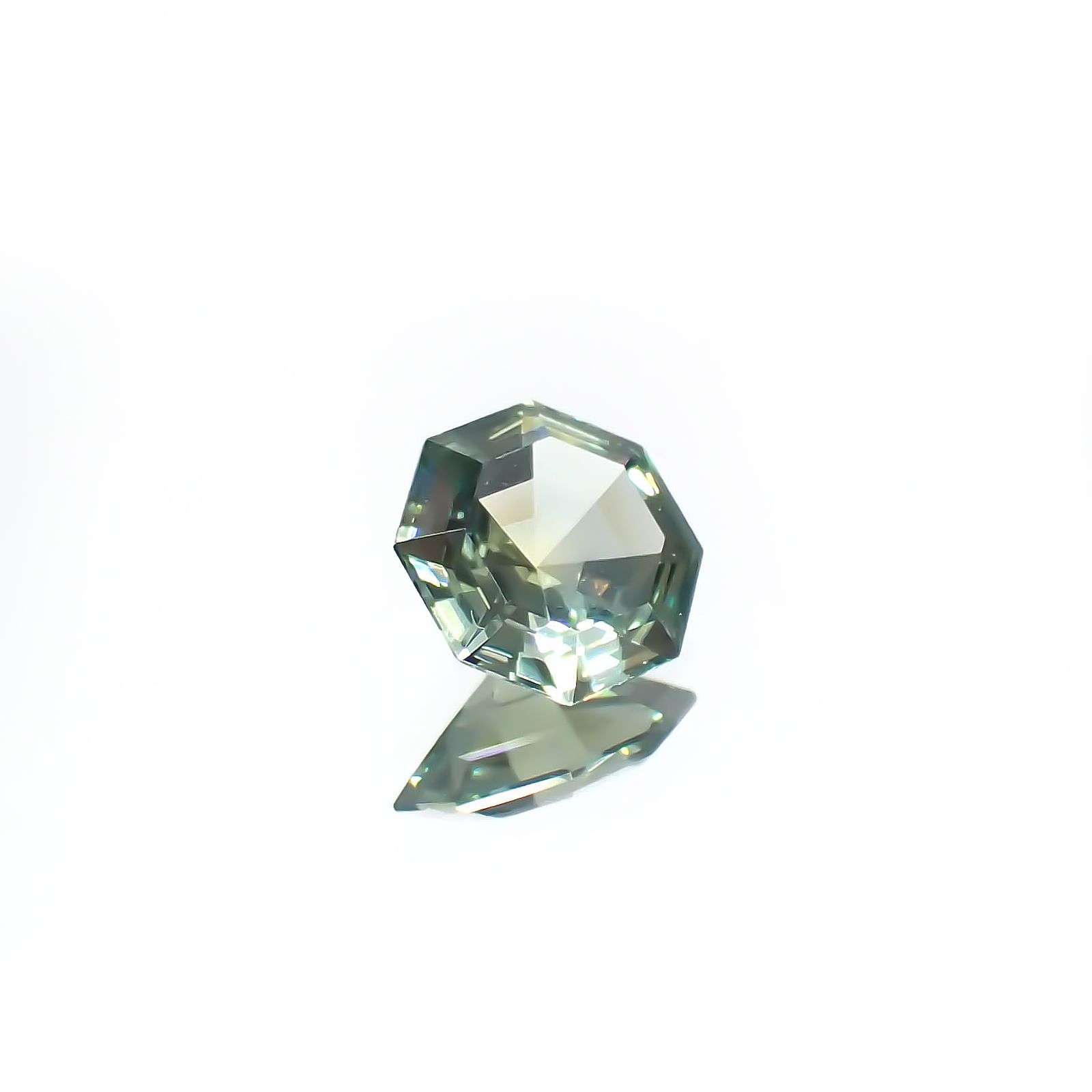 ◇オクタゴンカット◇モンタナサファイア アメリカ・モンタナ州産 0.48ct[240326402]5x5mm前後