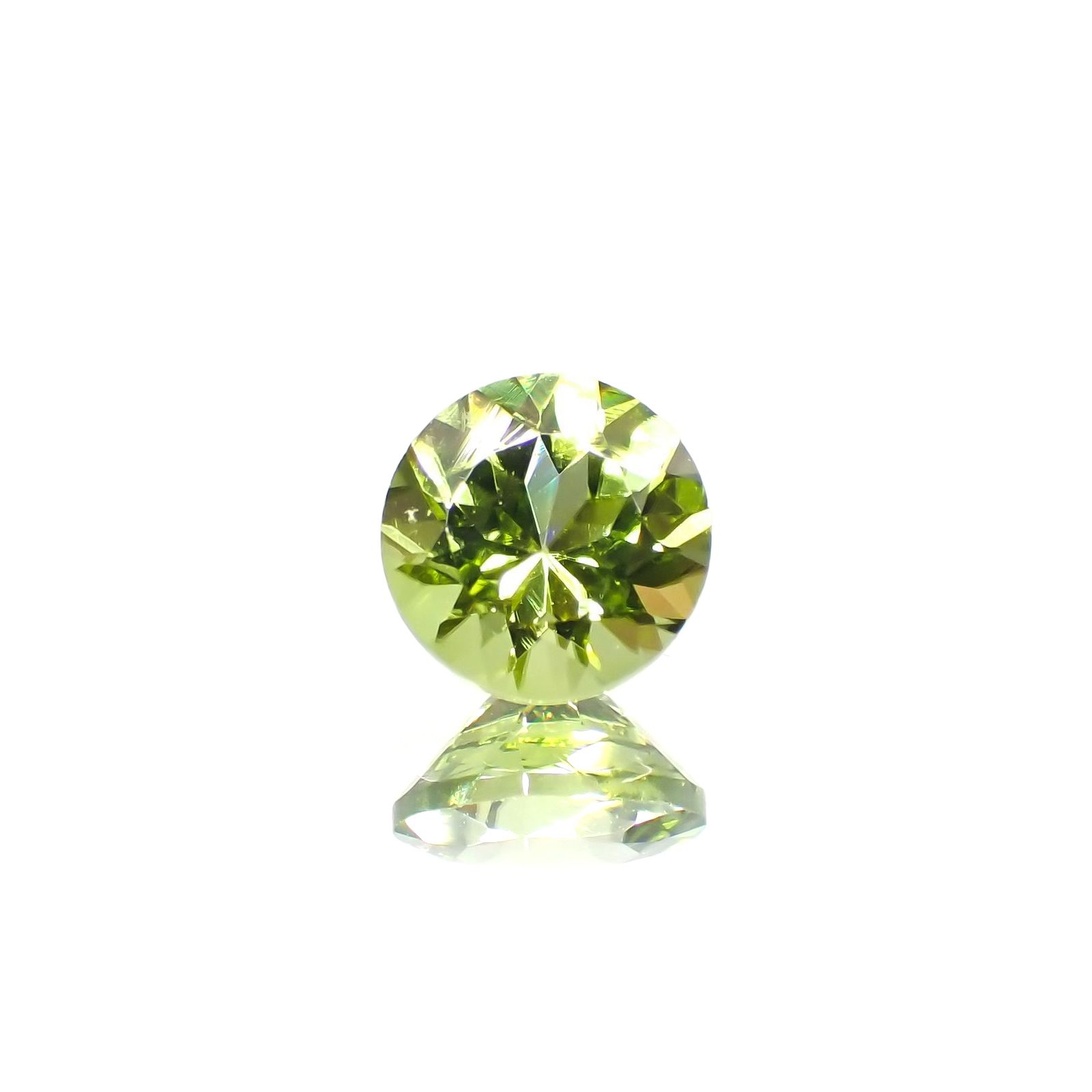ペリドット(宝石名ペリドット) パキスタン産 識別済 1.11ct / 6.4x6.4mm前後 [210813071]