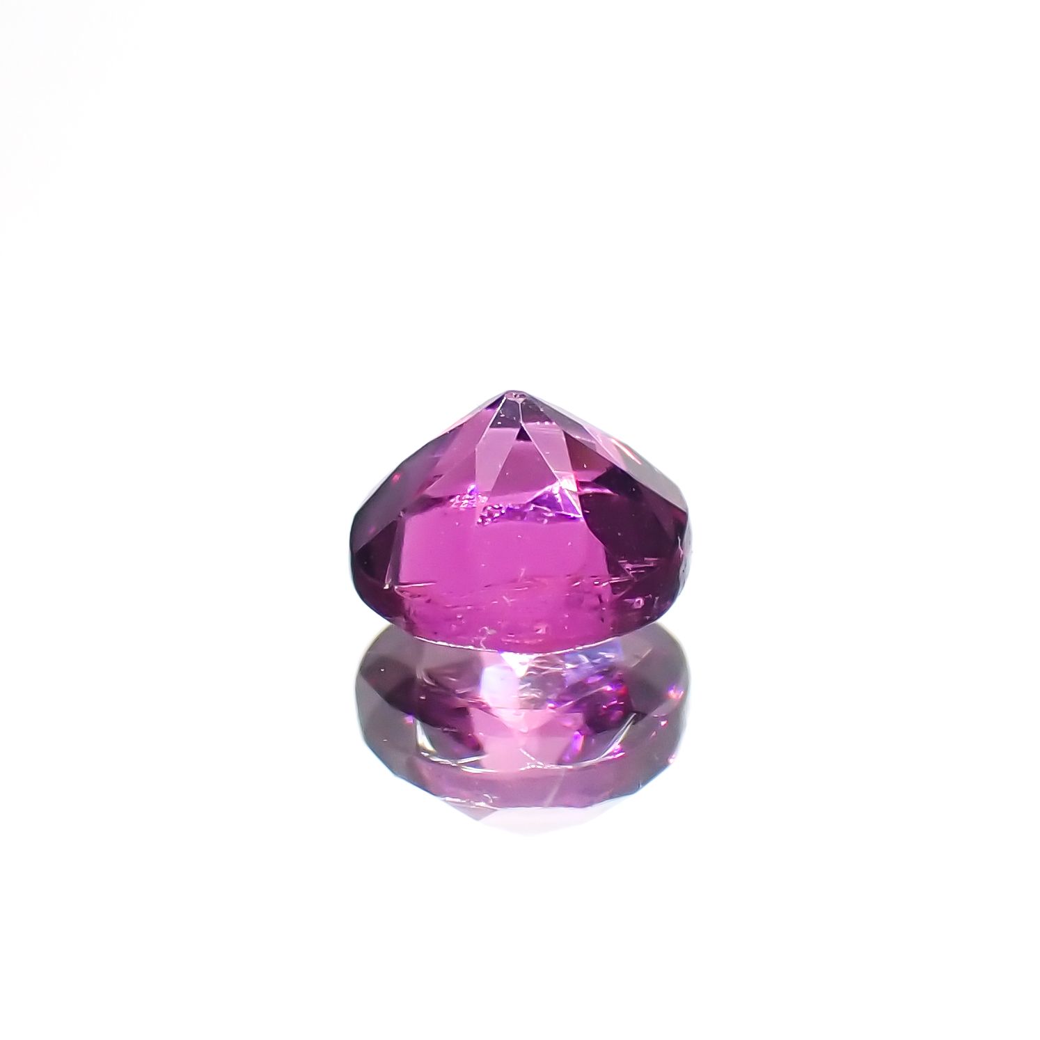 マラヤガーネット(宝石名ガーネット)タンザニア産 0.35ct 識別済[230823052]4x4mm前後