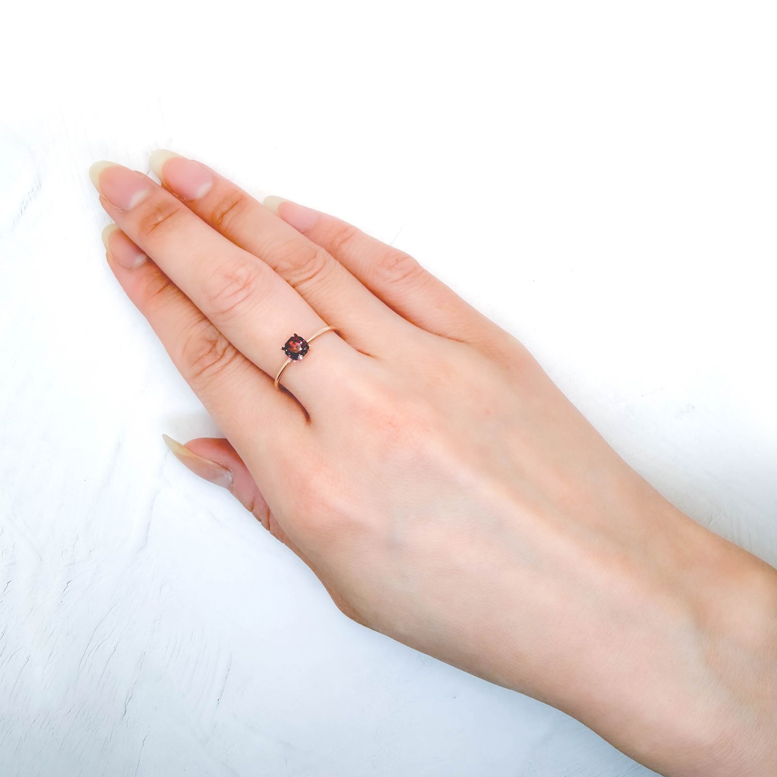 ◇オクタゴンカット◇レッドジルコン(宝石名ジルコン)スリランカ/カンボジア産 識別済 0.71ct / 4.9x4.8mm前後 [260732551]