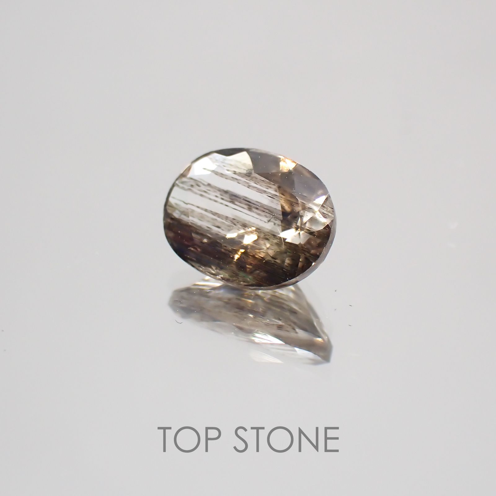 レインボースキャポライト ブラジル産 ルース 1.04ct[210310338]7.9×6mm前後