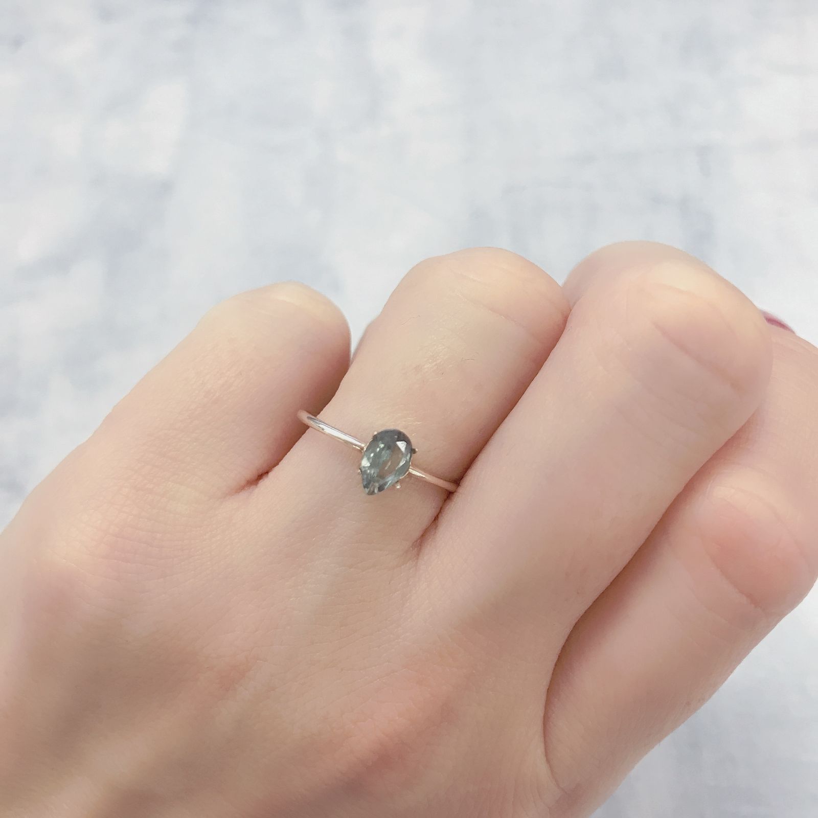 アレキサンドライト(宝石名アレキサンドライト)マダガスカル産 0.46ct 識別済[220114617]6.5x4.2mm前後
