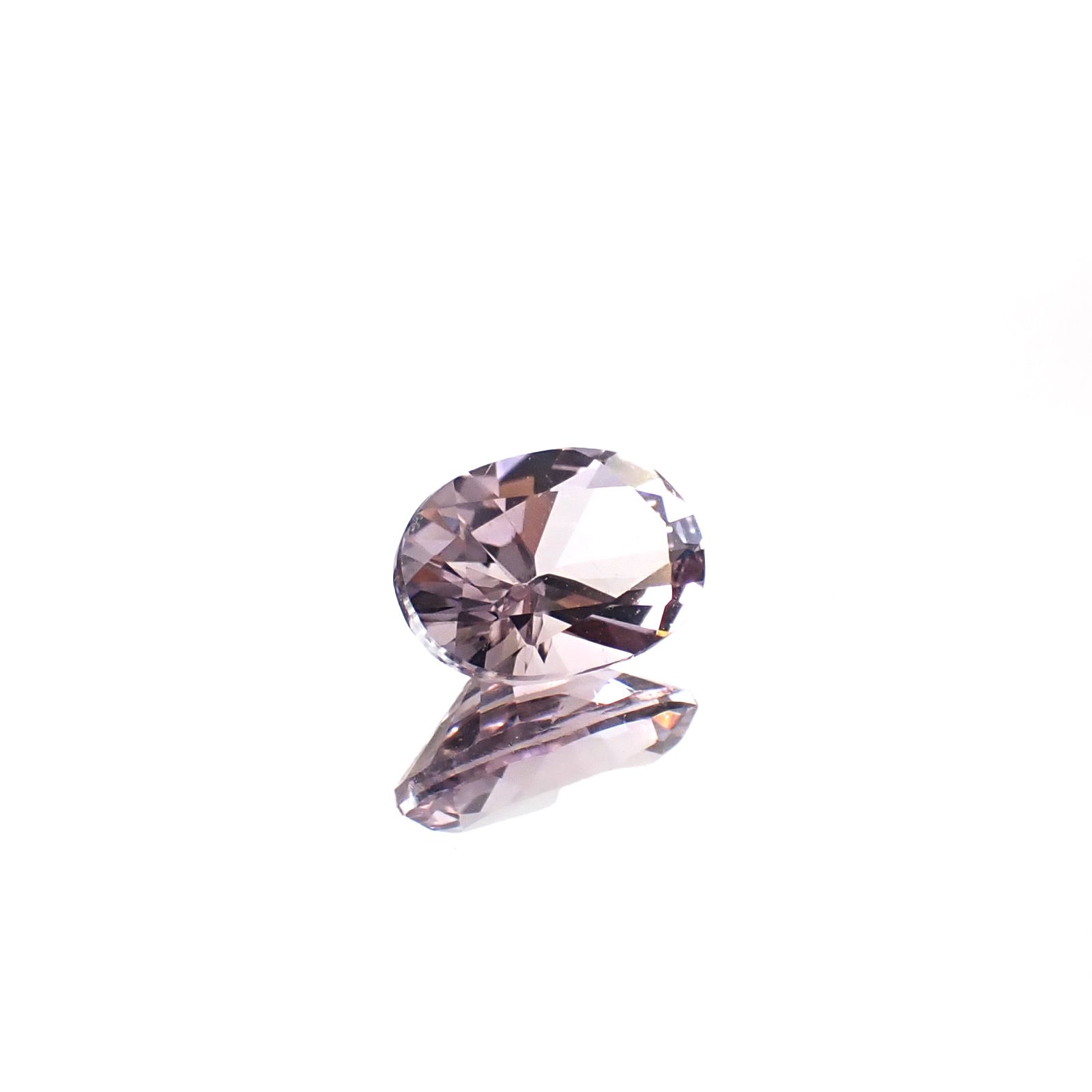 マリアライト(宝石名スキャポライト)スリランカ産 0.75ct 識別済[250330051]7.4x5mm前後