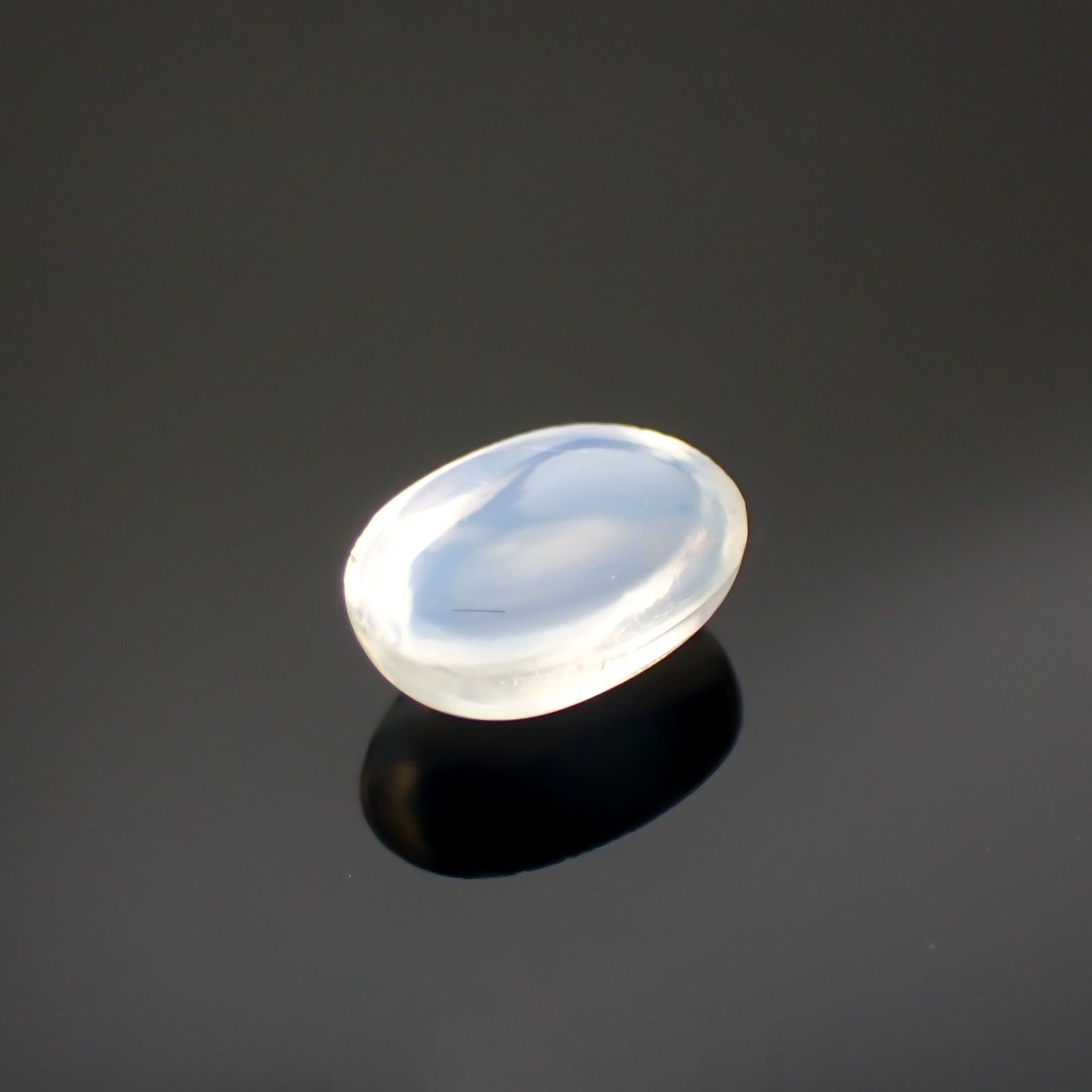 ムーンストーン(宝石名ムーンストーン) インド/スリランカ産 1.06ct 識別済[210812757]8.1×5.9mm前後