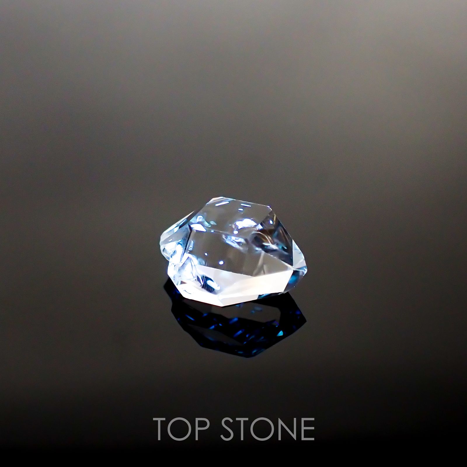 オイルインクォーツ パキスタン産 ルース 3.79ct[210811440]12.6×8.7mm前後