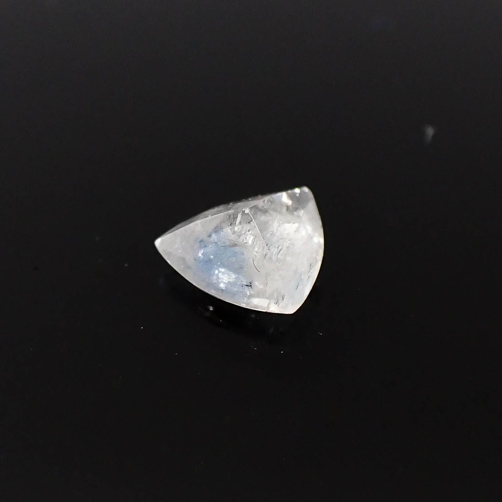 ユークレース ブラジル産 ルース 0.43ct[20094509]5.7×5.6mm前後