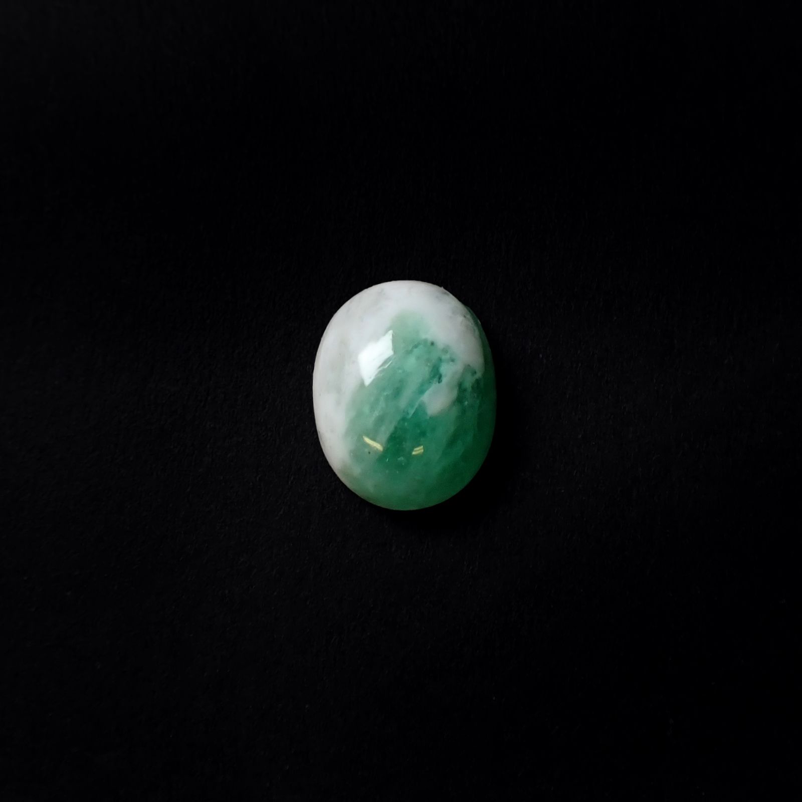 マトリックスエメラルド(エメラルドインクォーツ/フェルドスパー) ブラジル産 3.88ct [250430167]11.4x9mm前後