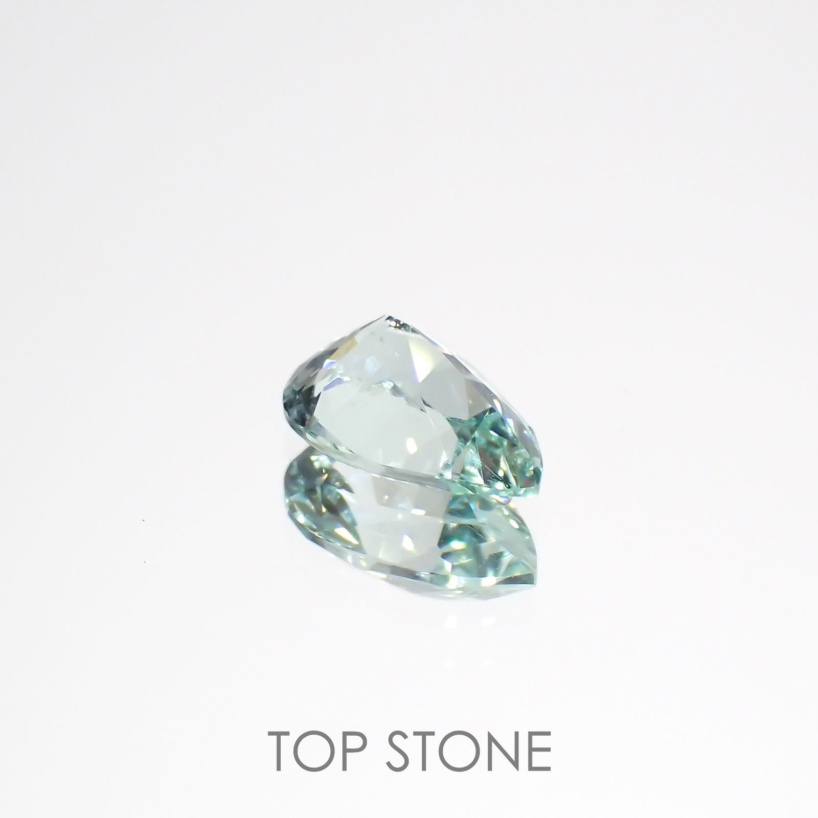 ミントベリル  ブラジル産 0.38ct[220616680]6.5x4.2mm前後