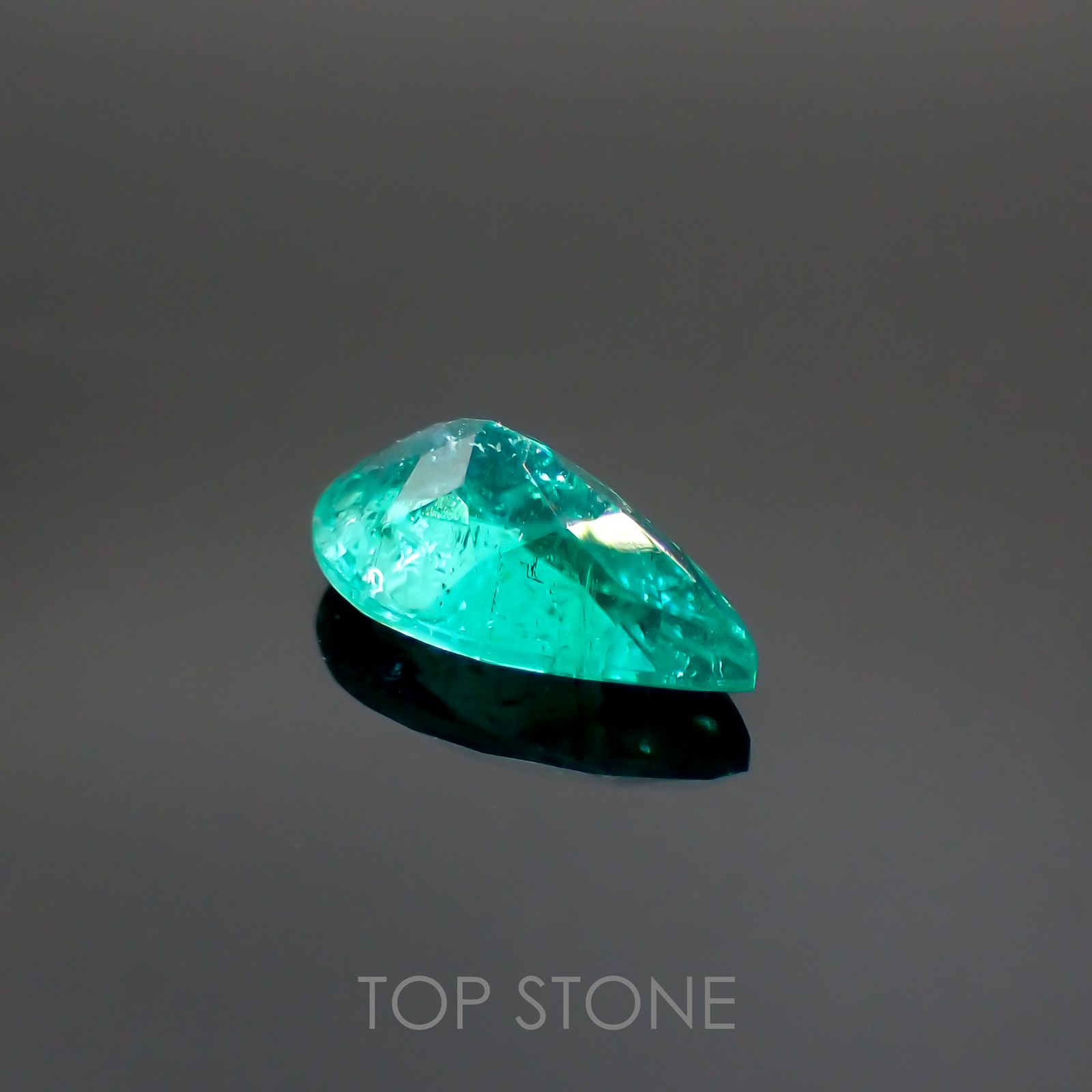 パライバトルマリン(宝石名トルマリン/別名パライバ・トルマリン) ブラジル産 1.19ct GIA鑑付[19110902]9.5×5.7mm前後