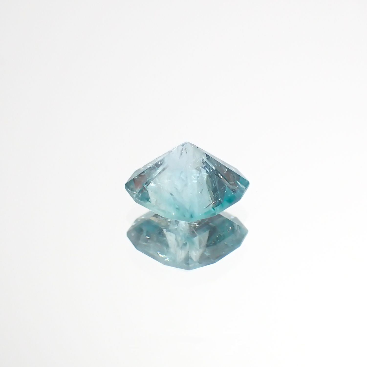 ◇カスタムカット◇ユークレース(宝石名ブルー・ユークレース)コロンビア産 0.487ct ソ付(彩珠)[221018844]5.1x5mm前後