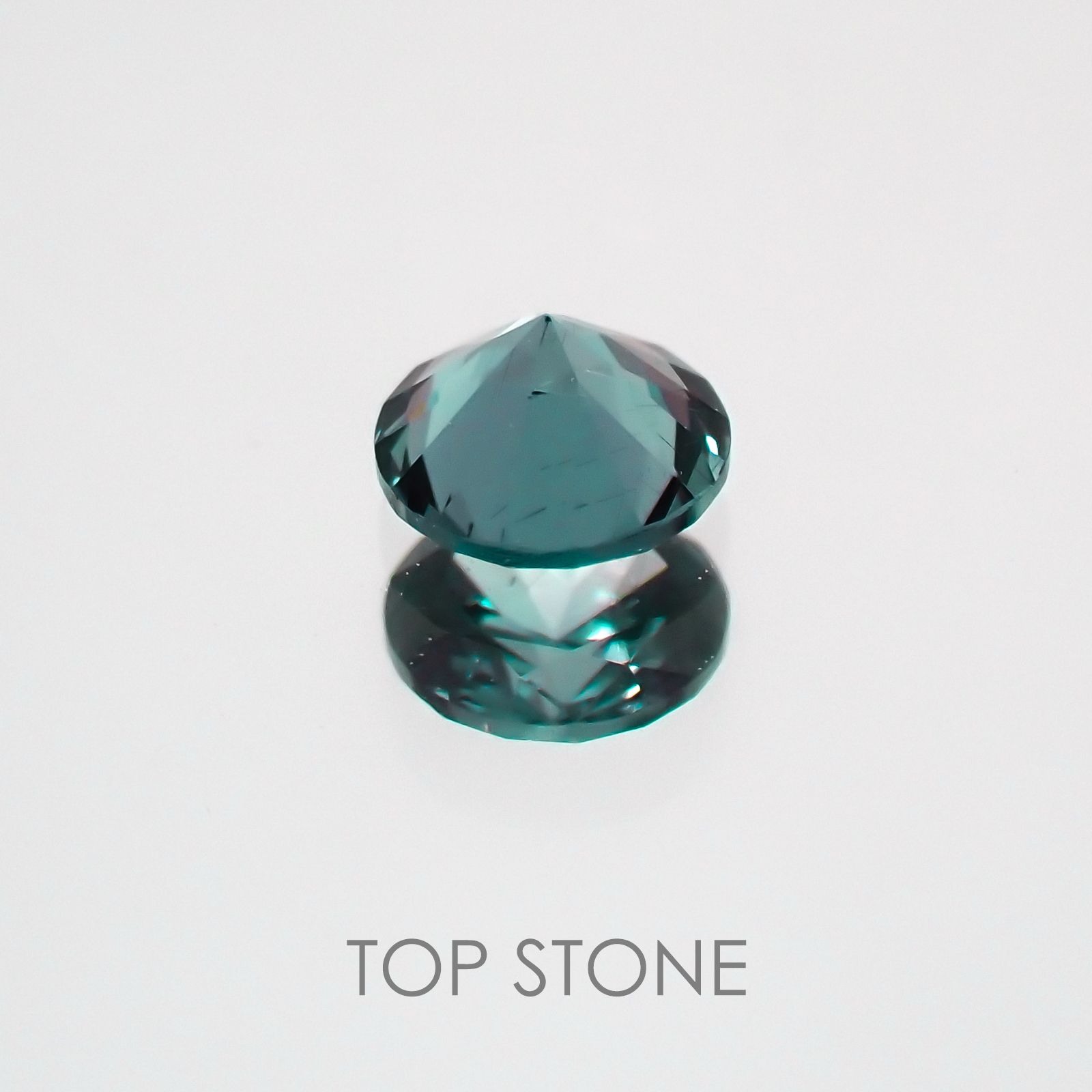 カラーチェンジガーネット(アレキタイプ) マダガスカル・ベキリー産 ルース 0.144ct[21029481]3.3×3.3mm前後